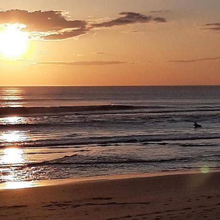 Appartamento Av. 1º De Maio Costa da Caparica Esterno foto